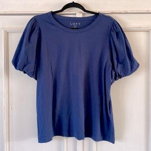 LOFT XL navy puff sleeve tee